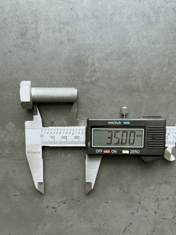 Болт М12х35х1,25 1/55405/21