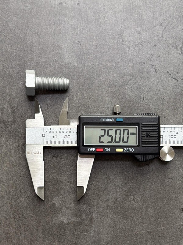 Болт М10х25х1,25 ГОСТ 7798-70 класс прочности 10.9 оцинкованный