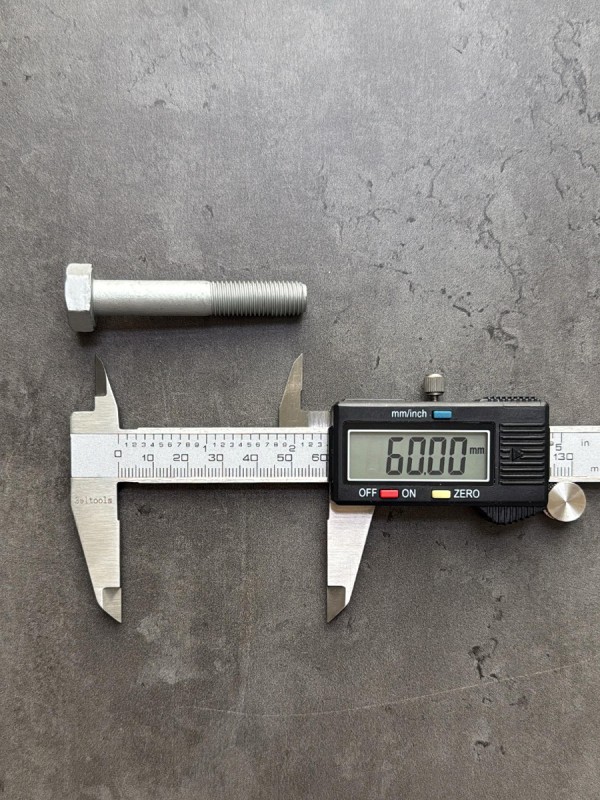 Болт М10х60х1,25 ГОСТ 7798-70 класс прочности 10.9 оцинкованный