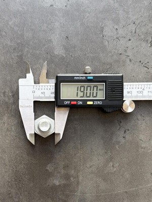 Болт М12х70х1,25 ГОСТ 7798-70 класс прочности 10.9 оцинкованный