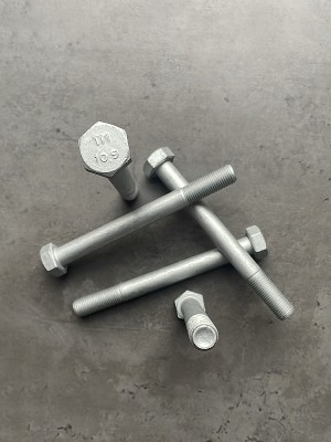 Болт М12х120х1,25 ГОСТ 7798-70 класс прочности 10.9 оцинкованный