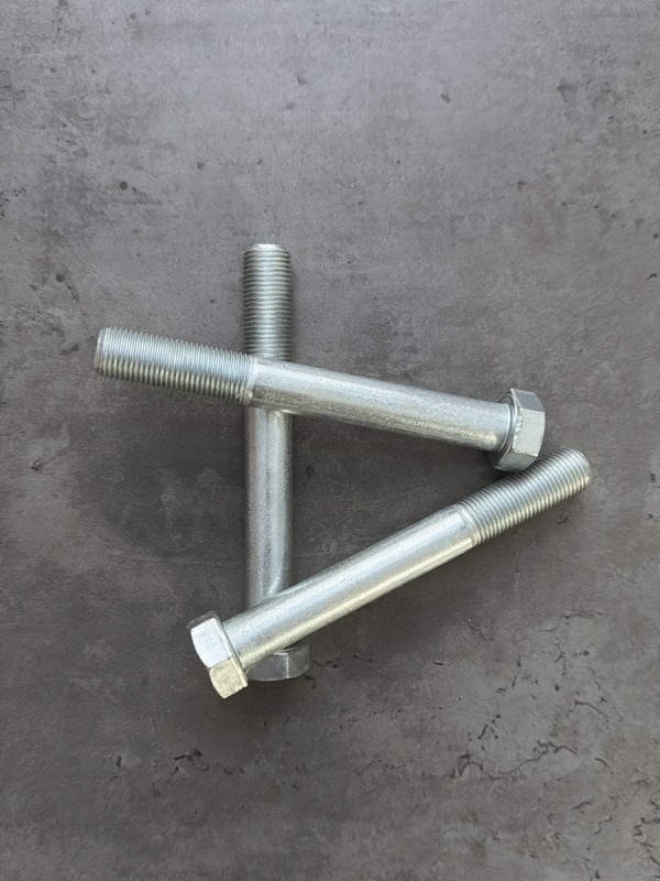 Болт М16х130х1,5 1/58643/31