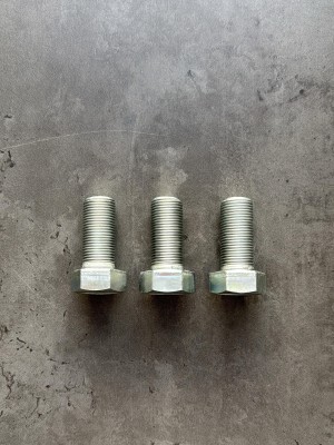 Болт М18х45х1,5 8700290-009