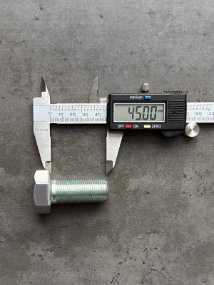 Болт М20х45х1,5 853050  на ушко рессоры  (Белебей)