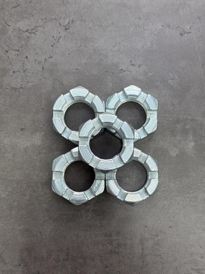 Гайка корончатая, прорезная низкая М27х2 ГОСТ 5933-73, класс прочности 8