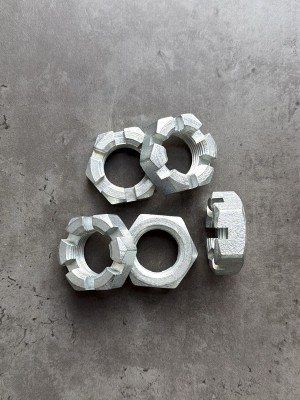 Гайка корончатая, прорезная низкая М30х1,5 ГОСТ 5919-73, класс прочности 8, покрытие цинк