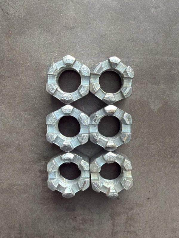 Гайка корончатая, прорезная М16х2 DIN 937