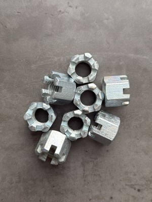 Гайка корончатая, прорезная М16х2 DIN 937