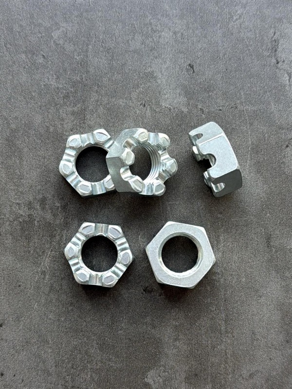 Гайка корончатая, прорезная низкая М18х1,5 ГОСТ 5919-73, класс прочности 10, покрытие цинк