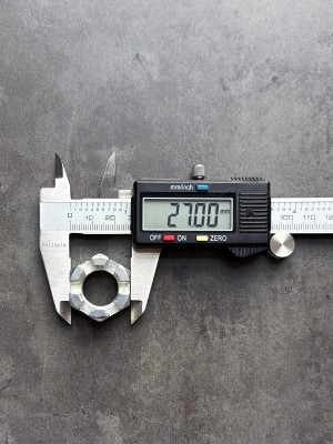 Гайка корончатая, прорезная низкая М18 DIN 937 класс прочности 10