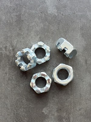 Гайка корончатая, прорезная низкая М14х1,5 DIN 937, класс прочности 10