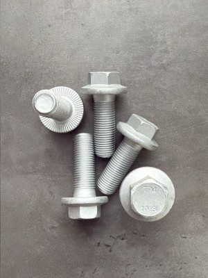 Болт фланцевый М12х35х1,25 10.9 оц. DIN 6921 с насечками рамный