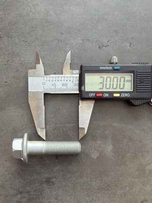 Болт фланцевый М12х45х1,25 10.9 оц. DIN 6921 с насечками рамный