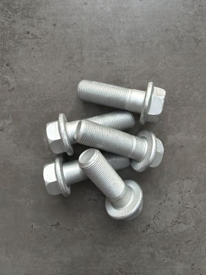 Болт фланцевый М20х60х1,5 10.9 оц. DIN 6921 с насечками рамный