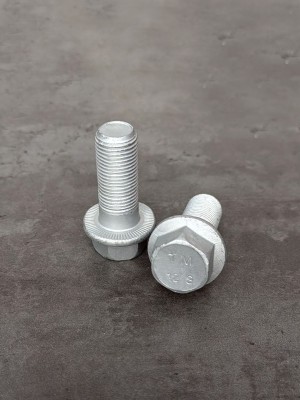 Болт рамный М16х40х1,5 фланцевый с насечками, КП 10.9 оц., (длина резьбы 30 мм.)