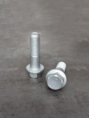 Болт рамный М16х55х1,5 фланцевый с насечками, КП 10.9 оц., (длина резьбы 30 мм.)