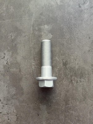 Болт фланцевый М16х55х1,5 8.8 оц. DIN 6921 без насечек