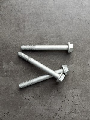 Болт фланцевый М10х90х1,25 8.8 оц. DIN 6921 без насечек