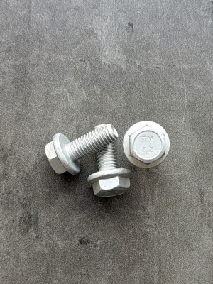 Болт фланцевый М8х25 8.8 оц. DIN 6921 без насечек