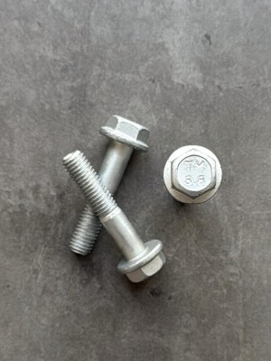 Болт фланцевый М8х40 8.8 оц. DIN 6921 без насечек