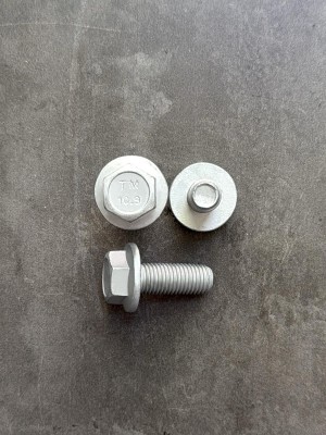 Болт фланцевый М10х25х1,25 10.9 оц. DIN 6921 без насечек