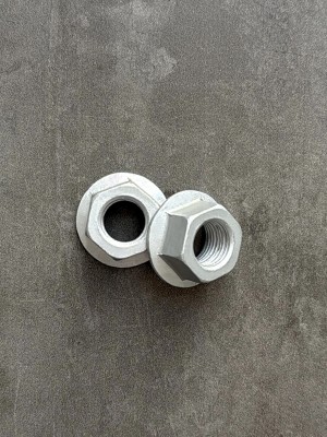 Гайка с фланцем М12х1,25 DIN 6923 КП 10, высокопрочная, фланцевая с насечками