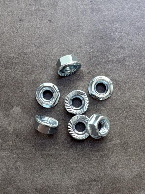 Гайка с фланцем М6 DIN 6923 с насечками, оц.