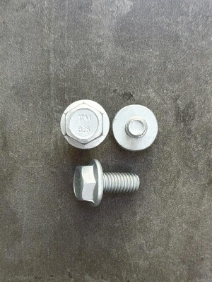 Болт фланцевый М8х16 8.8 оц. DIN 6921 без насечек