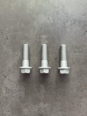 Болт фланцевый М16х50х1,5 8.8 оц. DIN 6921 без насечек