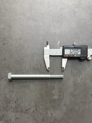 Болт М10х130х1,25 ГОСТ 7798-70 класс прочности 10.9 оцинкованный